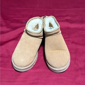 UGG Kids Tan Suede Shearling Lined Booties